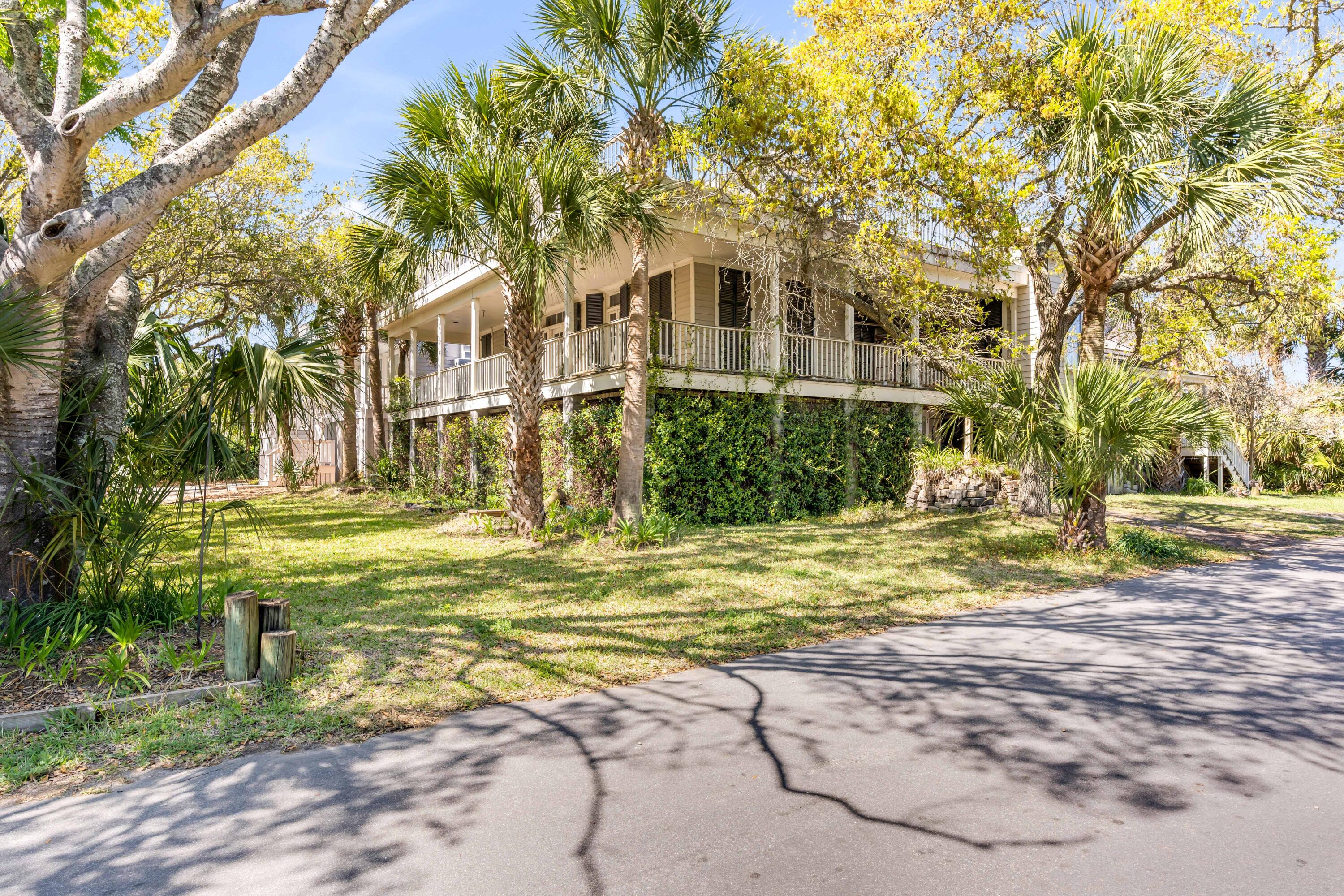 956 Middle Street, Unit A Sullivans Island, SC 29482 - Photo 5 of 56 DSC00956