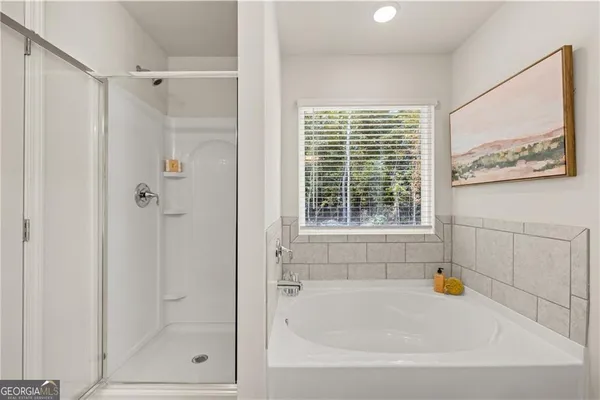 $2,300 | 539 Buxton Road, Unit 114, Hoschton, GA 30548