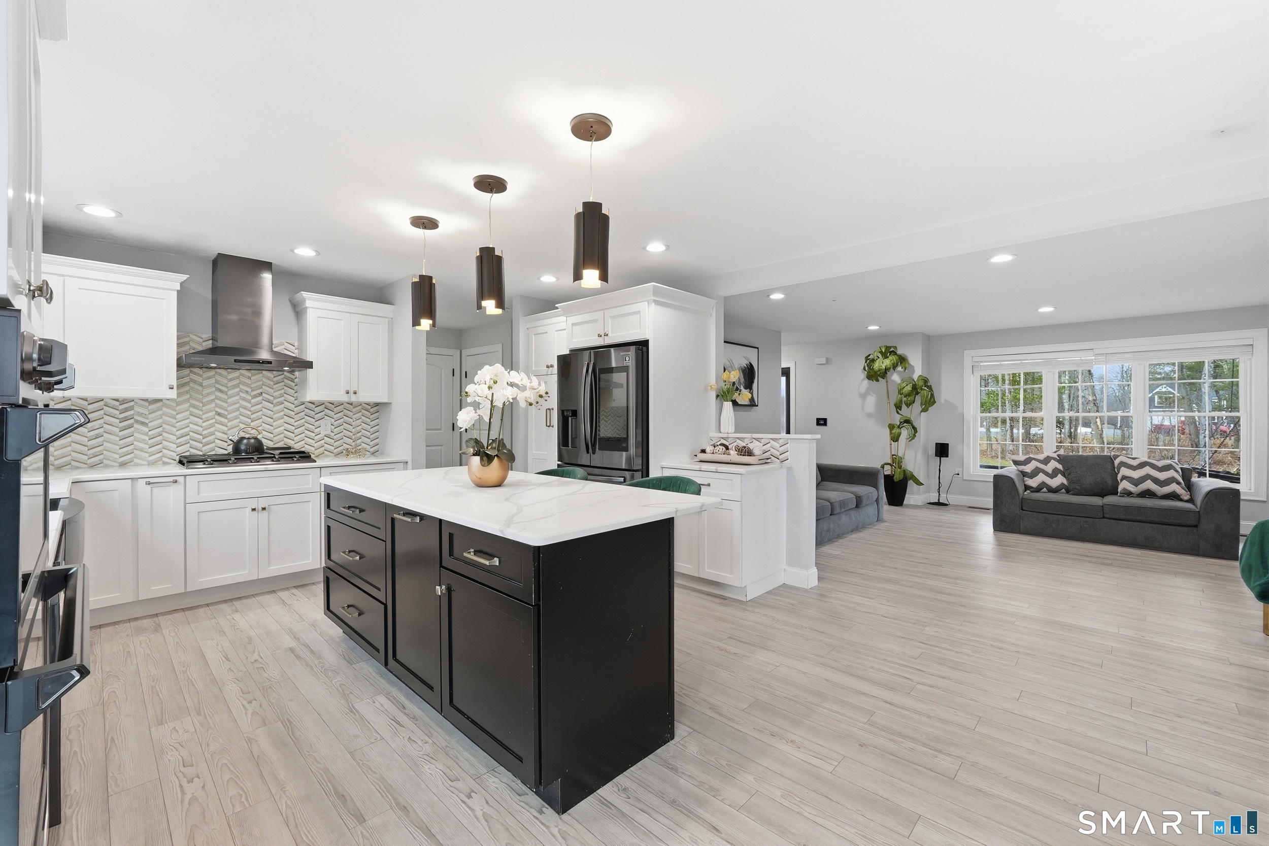 38 Madison Avenue Thompson, CT 06277 - Photo 15 of 40