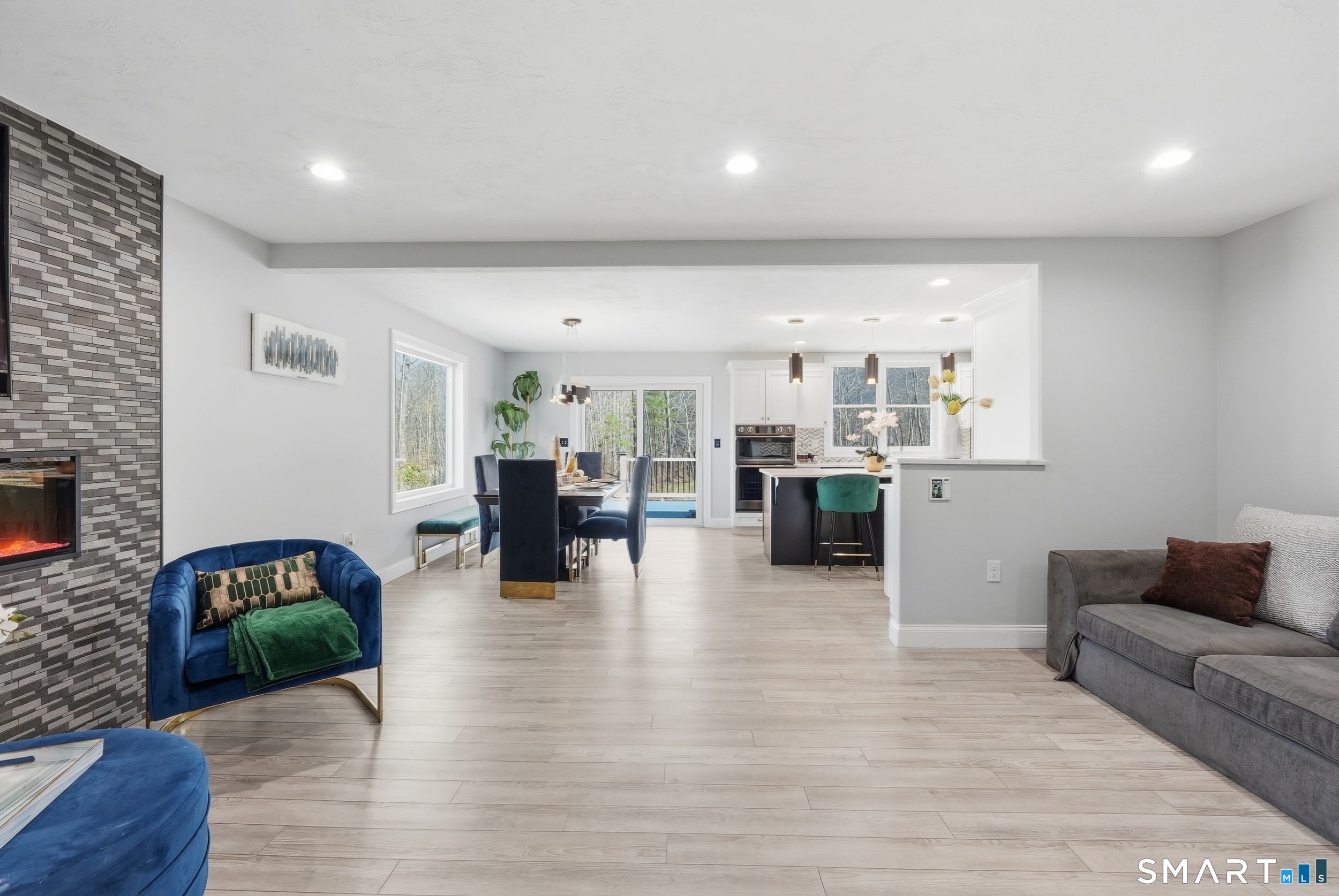 38 Madison Avenue Thompson, CT 06277 - Photo 18 of 40