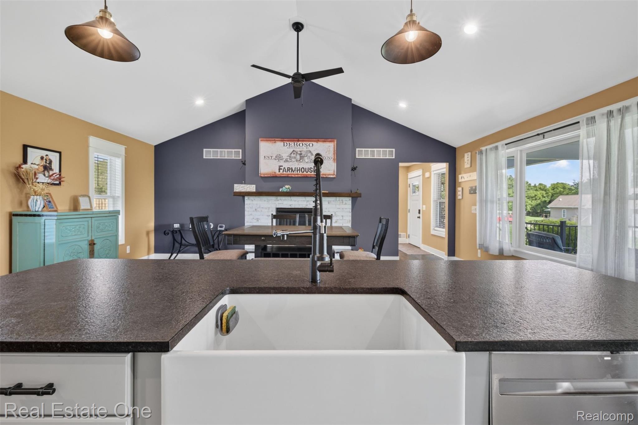 2355 South Sashabaw Road Ortonville, MI 48462 - Photo 56 of 57 19) Kitchen.jpg