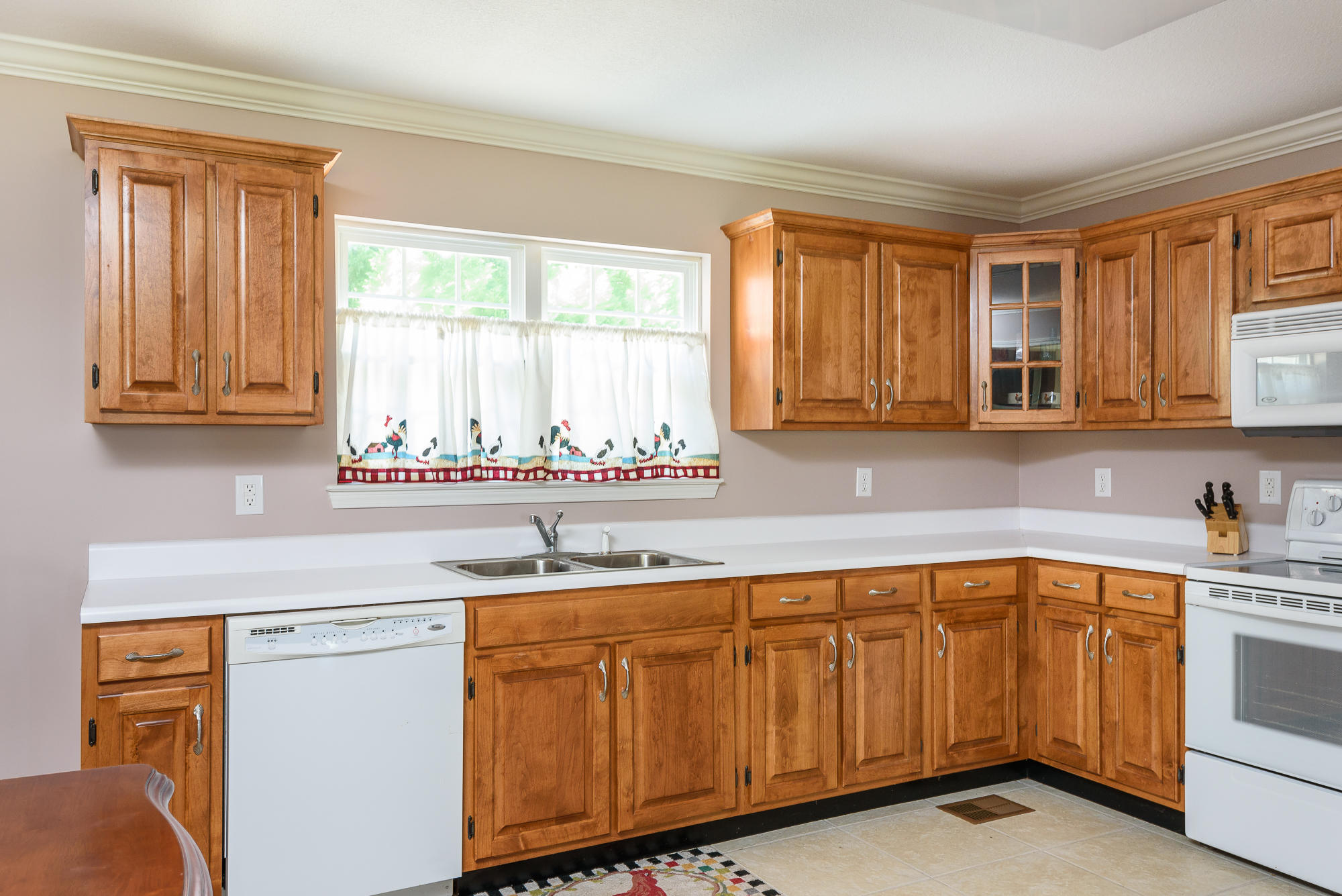 785 County 194 Road Cedar Bluff, AL 37923 - Photo 8 of 27 Kitchen