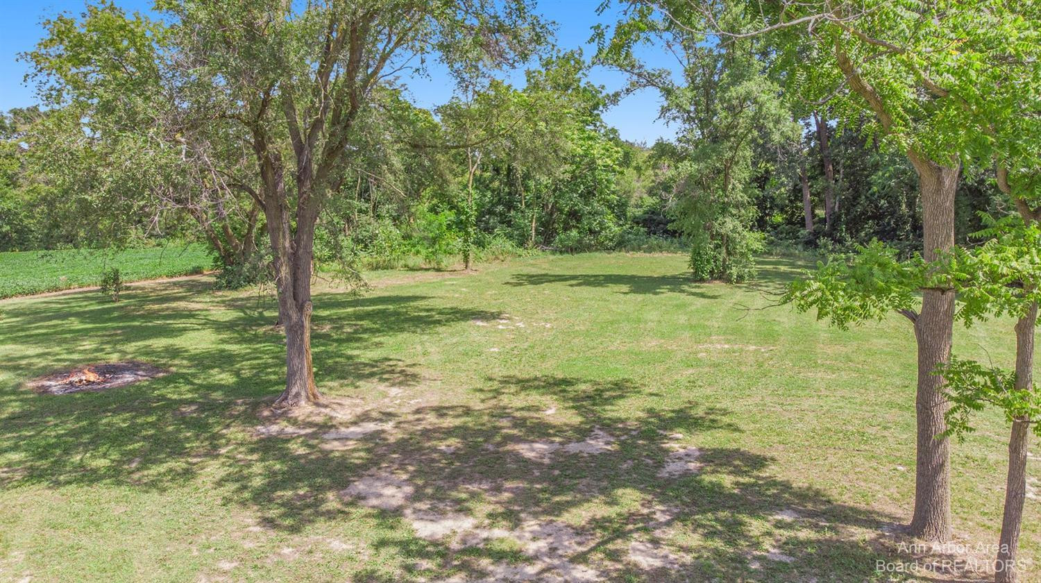 13948 Grafton Road Carleton, MI 48117 - Photo 27 of 37 Photo 27