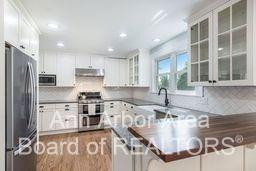 13948 Grafton Road Carleton, MI 48117 - Photo 4 of 37 Photo 4