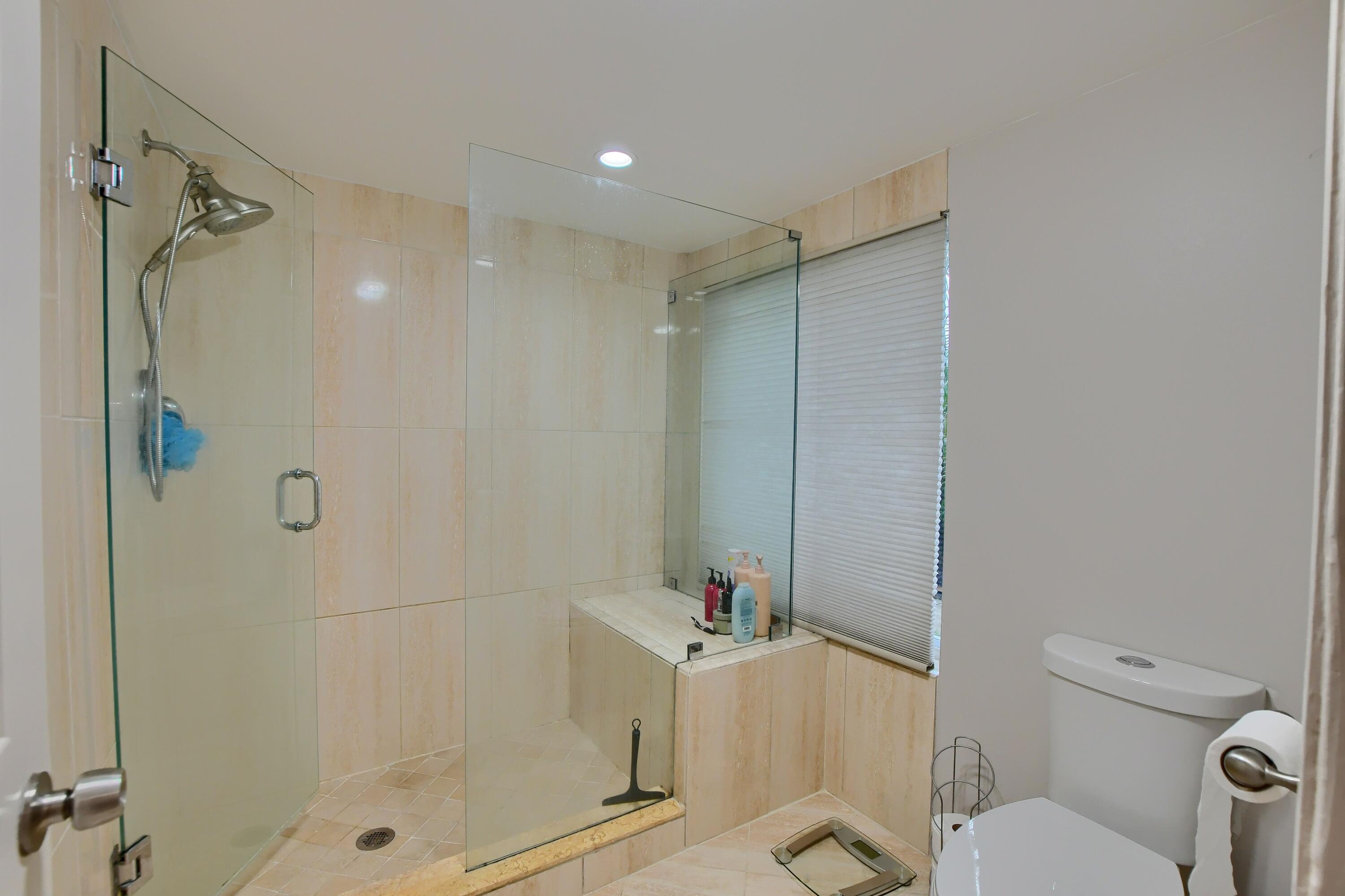 3555 Northwest 27th Avenue Boca Raton, FL 33434 - Photo 14 of 33 16_ebf_8036-hdr(5)
