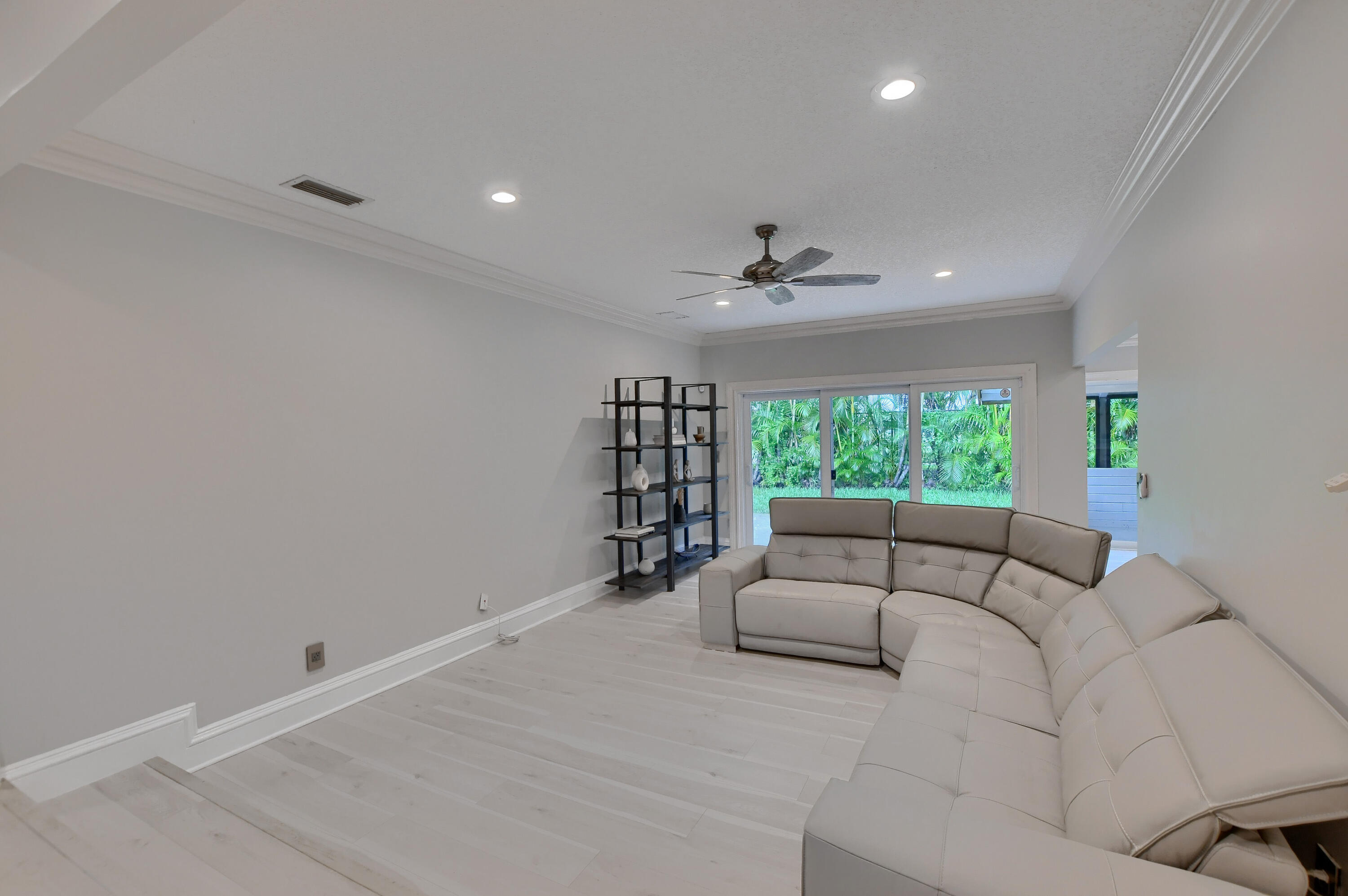 3555 Northwest 27th Avenue Boca Raton, FL 33434 - Photo 16 of 33 21_ebf_8061-hdr(5)