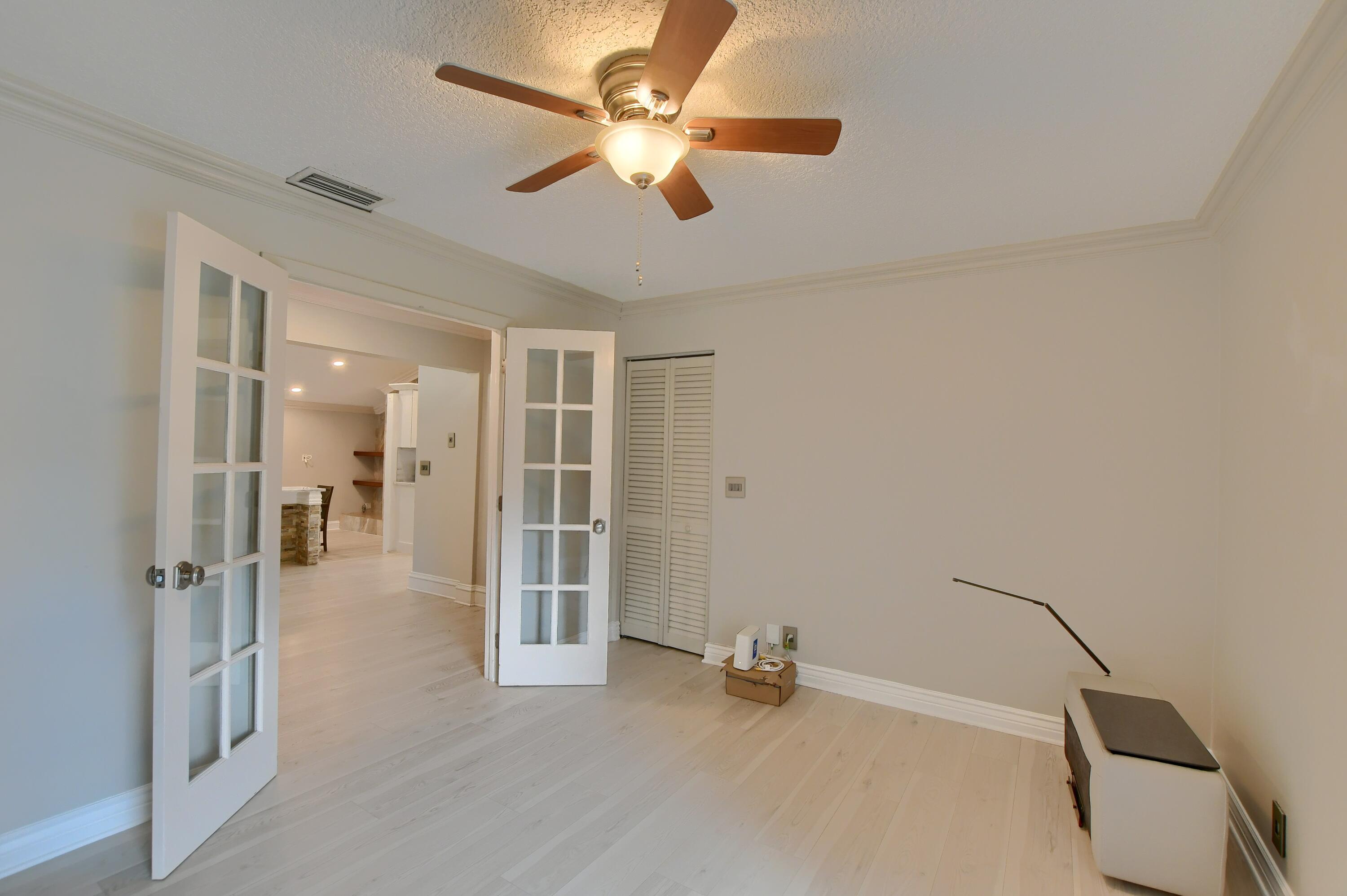 3555 Northwest 27th Avenue Boca Raton, FL 33434 - Photo 5 of 33 04_ebf_7976-hdr(5)