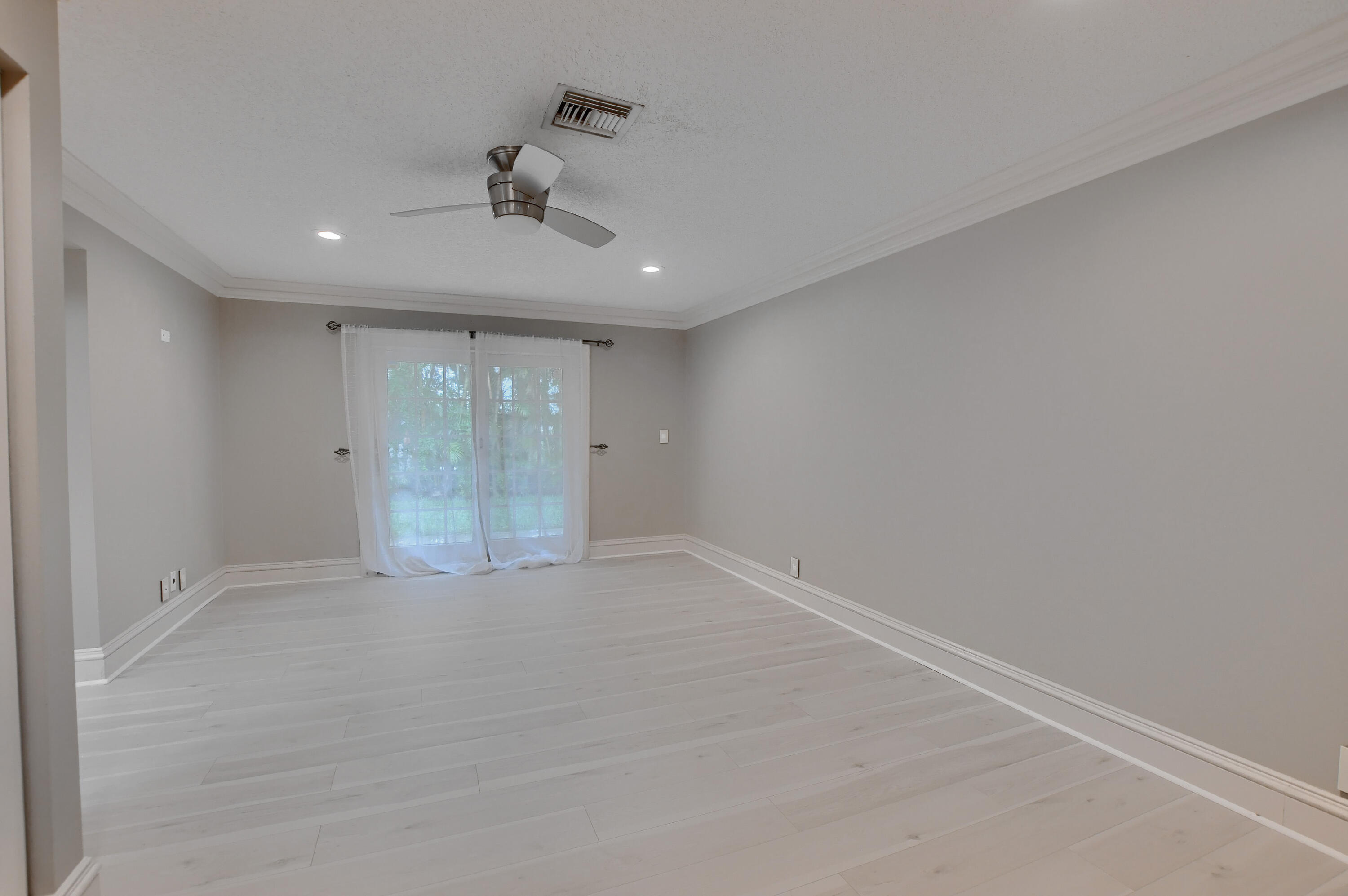 3555 Northwest 27th Avenue Boca Raton, FL 33434 - Photo 10 of 33 12_ebf_8016-hdr(5)