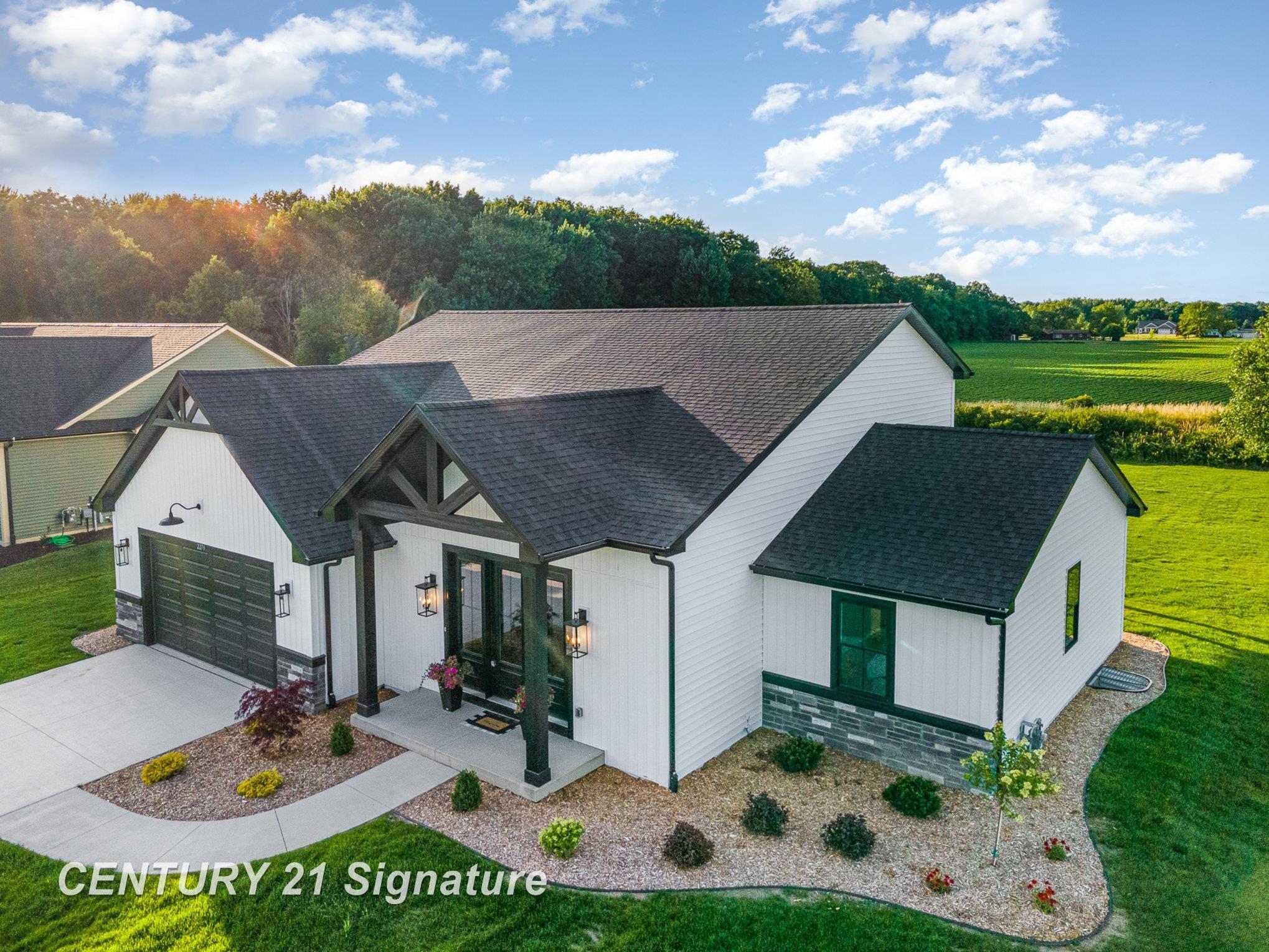 2279 Holly Ridge Lane Standish, MI 48658 - Photo 3 of 41 Gallery Image 3