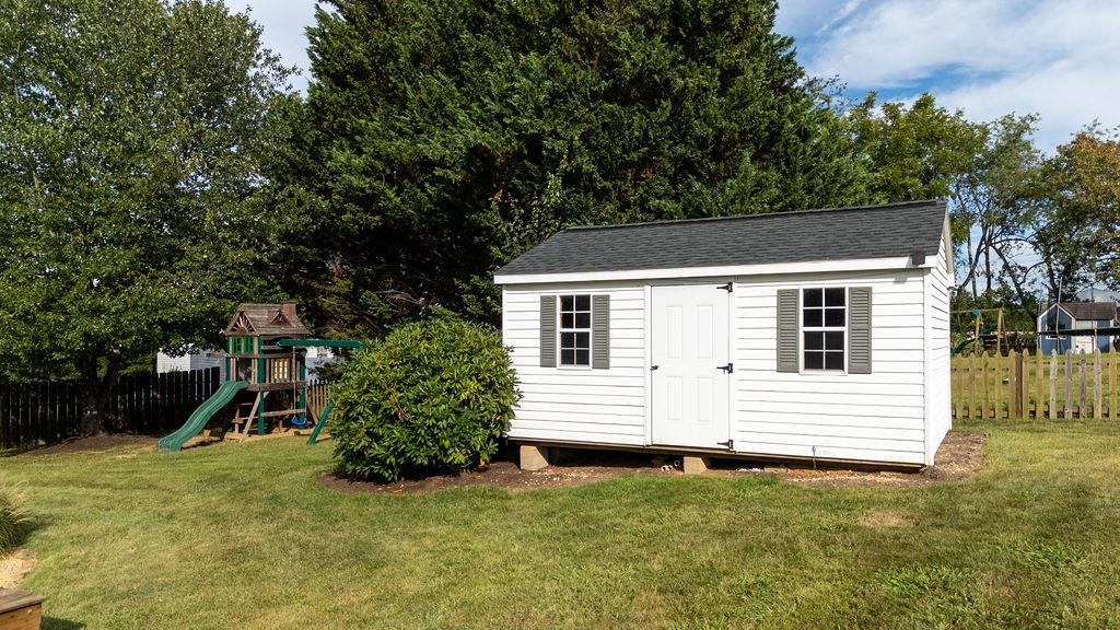 30 Sir Robin Road Waynesboro, VA 22980 - Photo 62 of 62 a view of a house with a yard