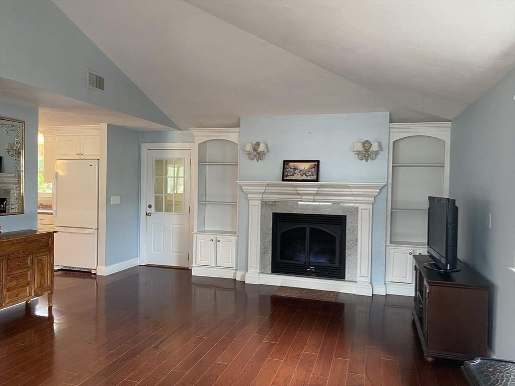 9 White Road Holbrook, MA 02343 - Photo 1 of 18 Gallery Image 1