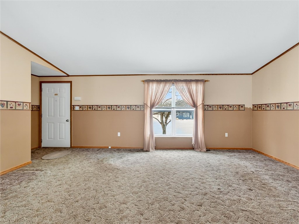 180 River Street Avon, NY 14414 - Photo 14 of 37