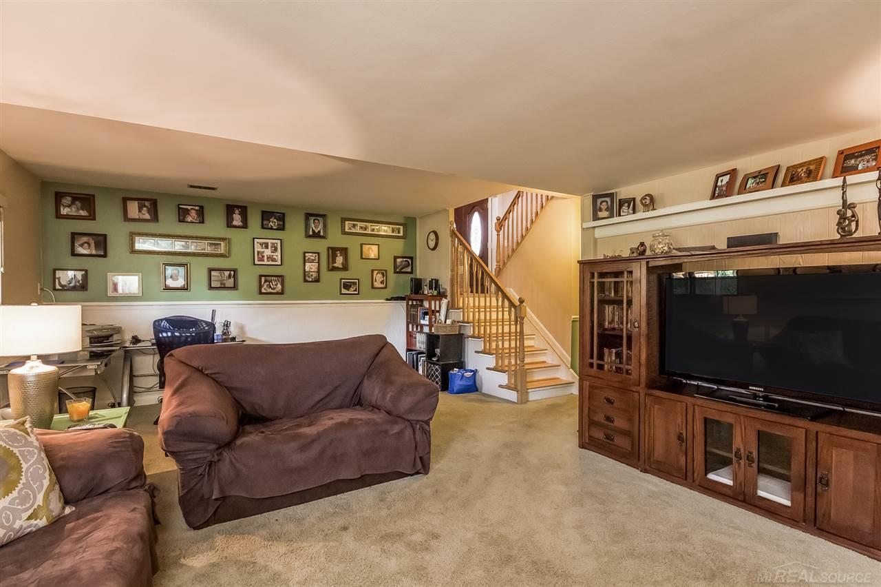 849 Dumont Place Rochester Hills, MI 48307 - Photo 32 of 50