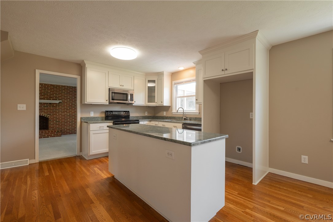509 Rebel Ridge Road Colonial Heights, VA 23834 - Photo 5 of 50 Gallery Image 5
