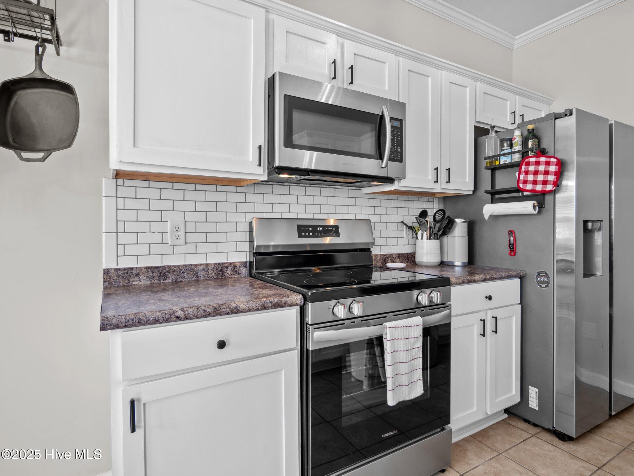 251 Channel Marker Loop Swansboro, NC 28584 - Photo 21 of 47 27-web-or-mls-P3186273