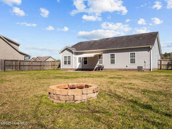 $2,050 | 251 Channel Marker Loop, Swansboro, NC 28584