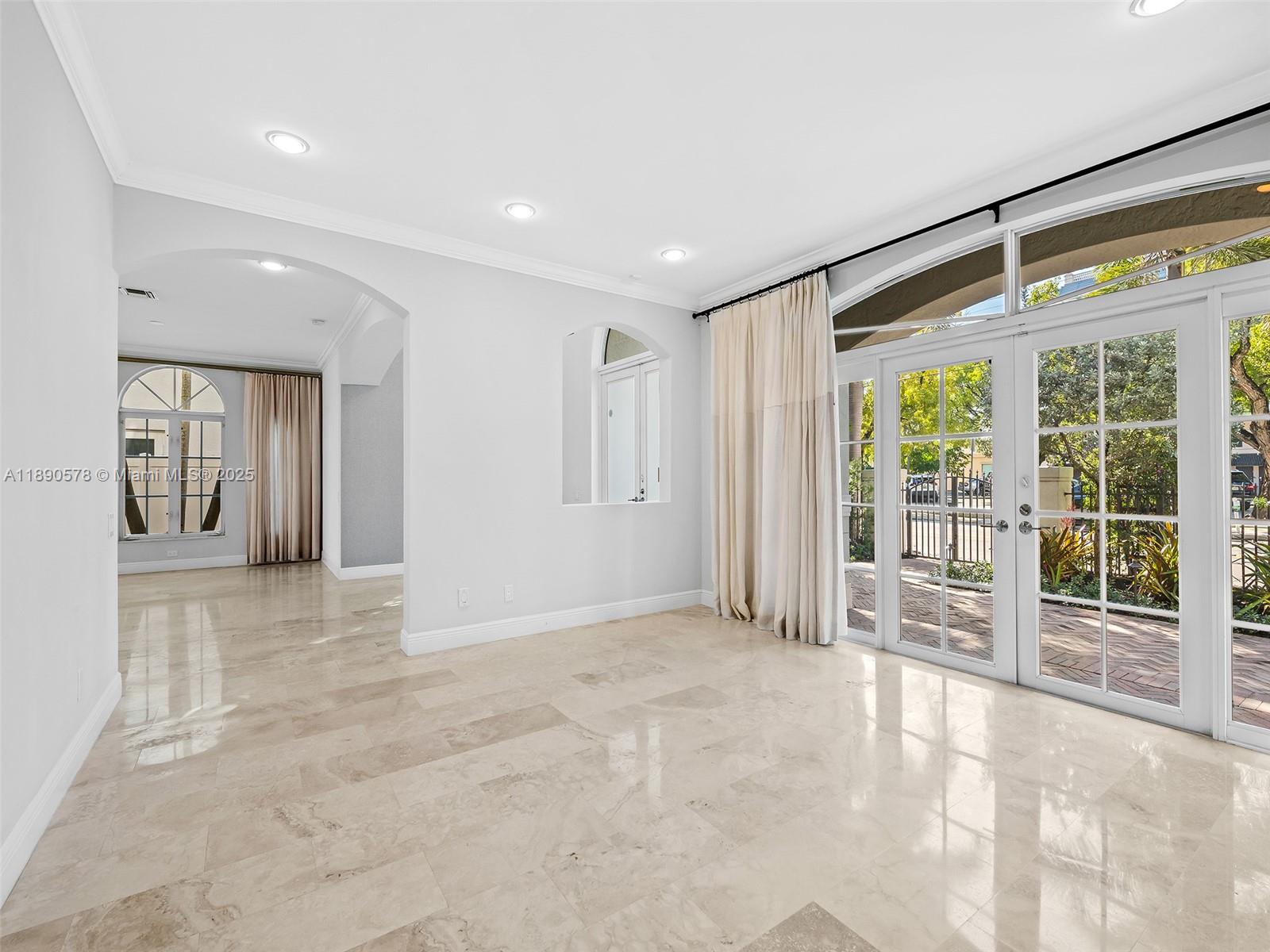 821 Southeast 2nd Court Fort Lauderdale, FL 33301 - Photo 19 of 48