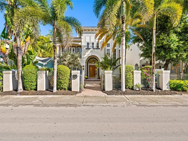 $3,125,000 | 821 Southeast 2nd Court, Fort Lauderdale, FL 33301