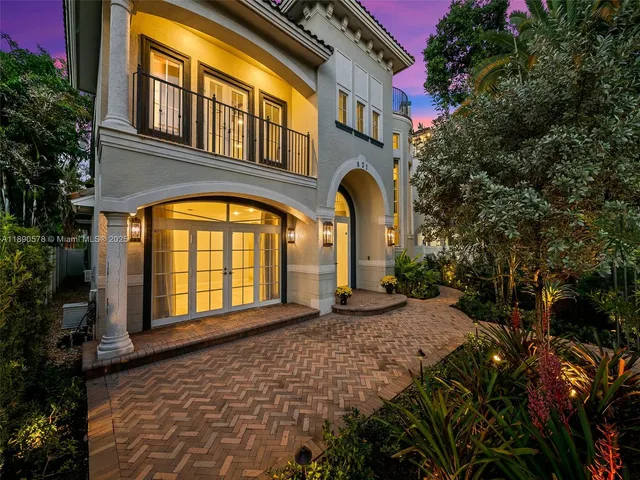 $3,125,000 | 821 Southeast 2nd Court, Fort Lauderdale, FL 33301