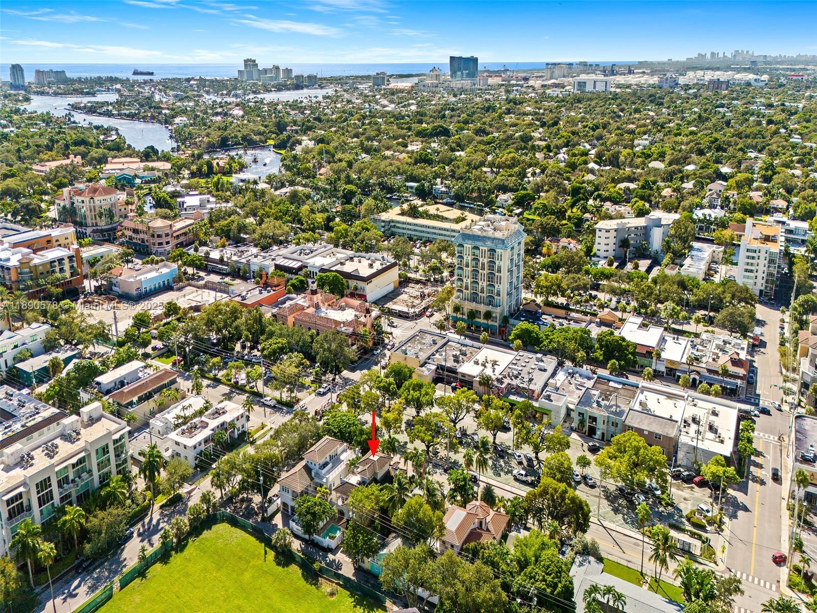 821 Southeast 2nd Court Fort Lauderdale, FL 33301 - Photo 5 of 48