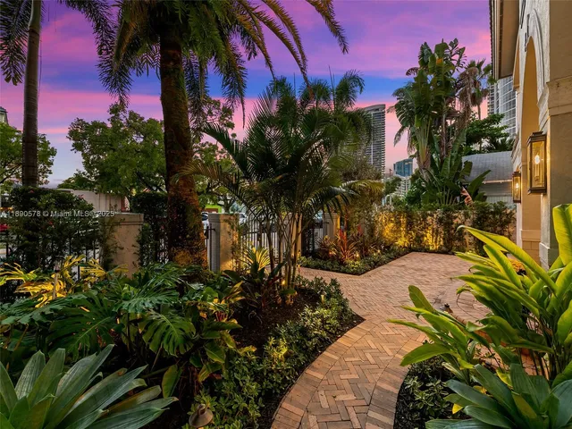 $3,125,000 | 821 Southeast 2nd Court, Fort Lauderdale, FL 33301