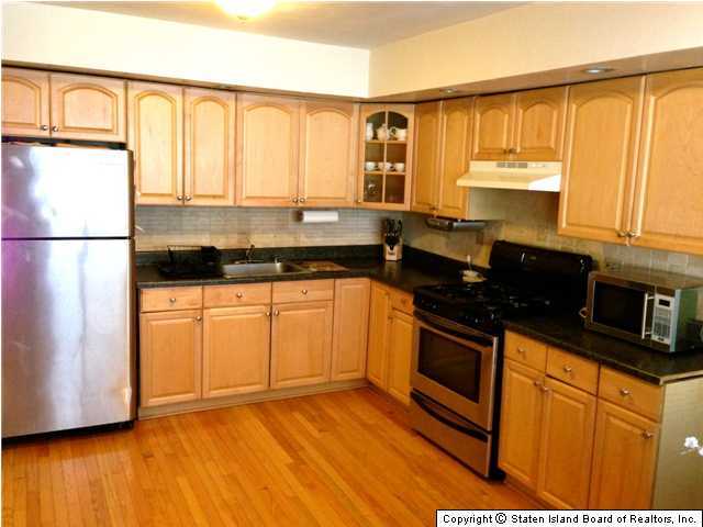281 Signs Road, Unit F Staten Island, NY 10314 - Photo 2 of 20 Additional Photo