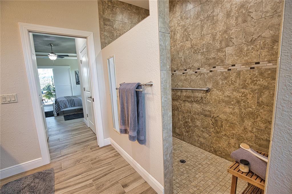 39 Medalist Road Rotonda West, FL 33947 - Photo 27 of 41 Gallery Image 27