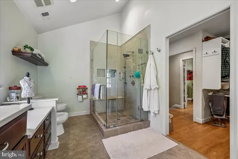 $1,490,000 | 6 Old Stage Court, Rockville, MD 20852