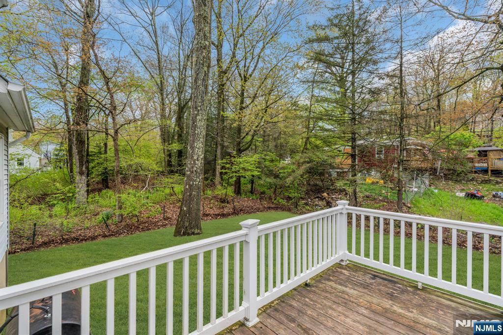 140 Papscoe Road West Milford, NJ 07421 - Photo 17 of 47