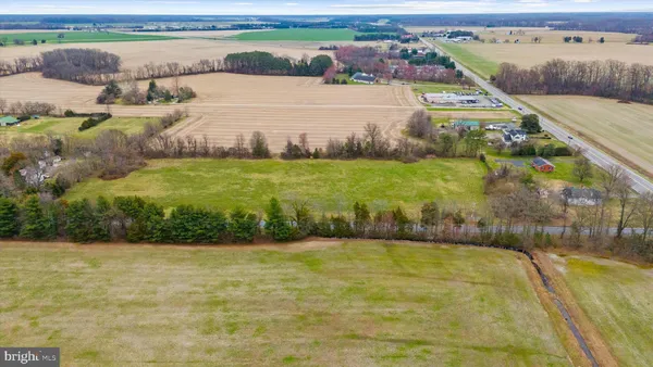 a view of an outdoor space