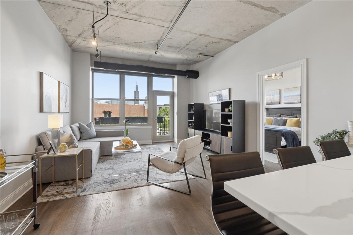6 South Laflin Street, Unit 510 Chicago, IL 60607 - Photo 10 of 22