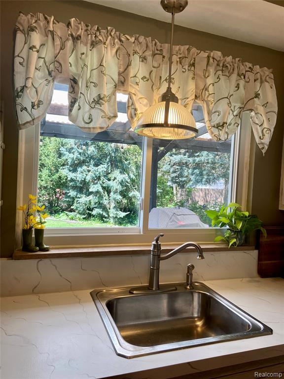 17812 Quarry Road Riverview, MI 48193 - Photo 14 of 25
