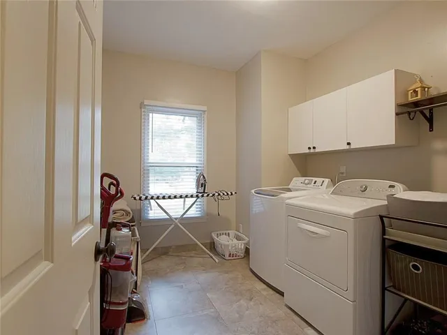 $675,000 | 1305 Fontainebleau Court Northeast, Lawrenceville, GA 30043