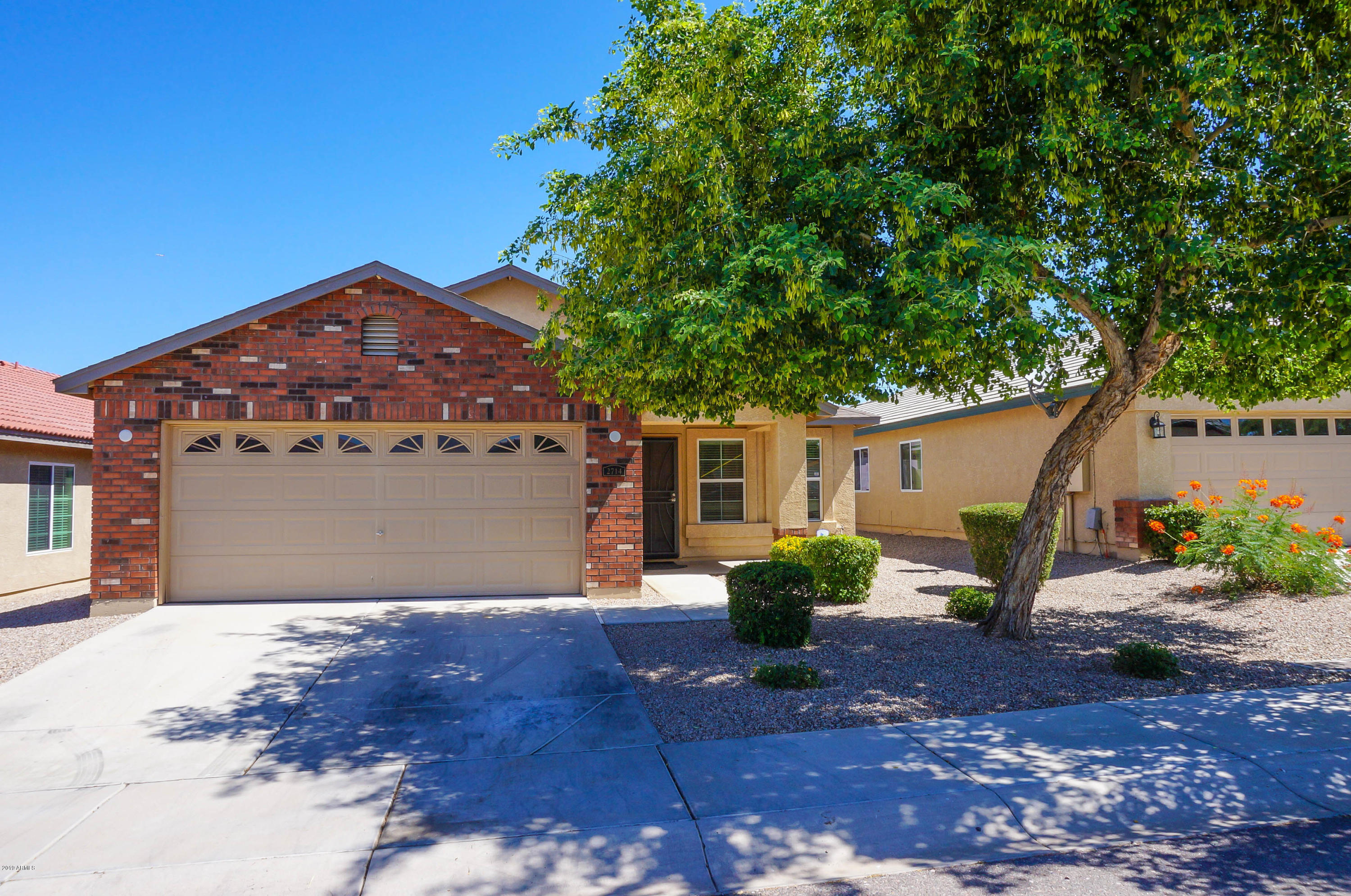 2714 West Pecan Road Phoenix, AZ 85041 - Photo 1 of 17 2714 Pecan-4