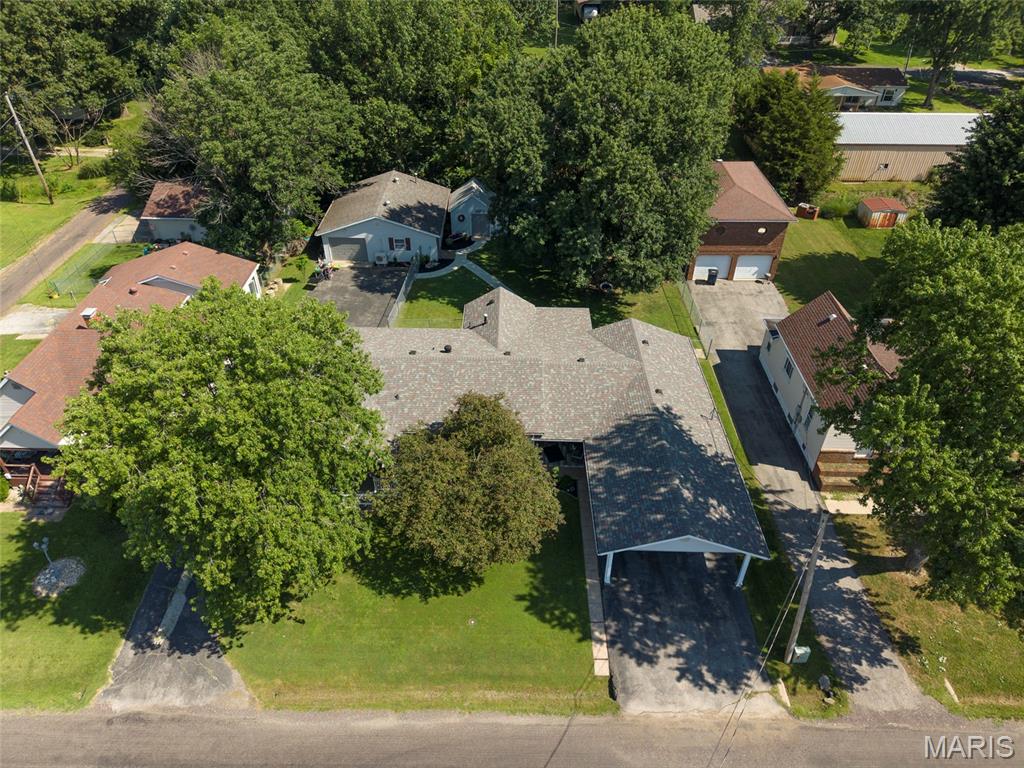 723 Bunker Hill Road Staunton, IL 62088 - Photo 29 of 30