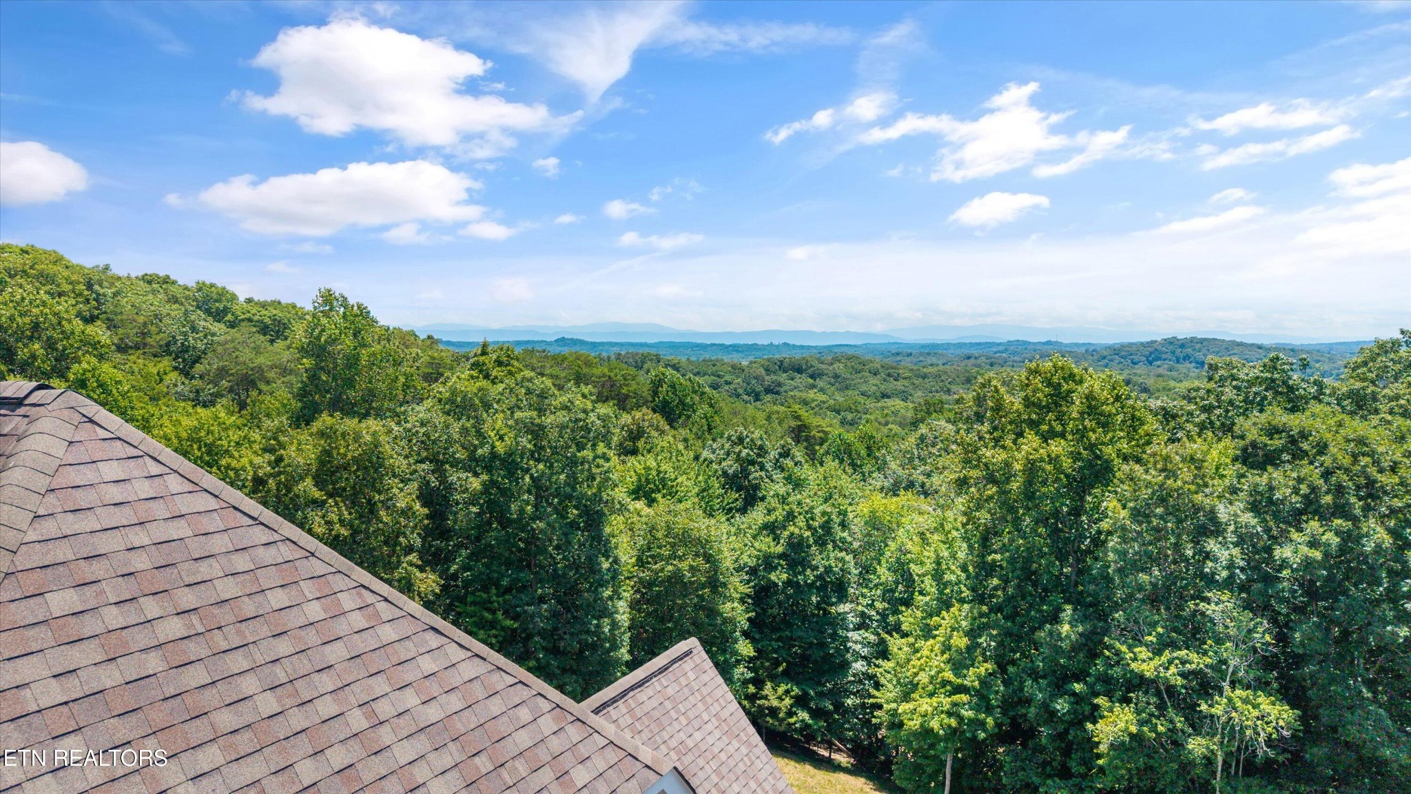 2321 Mystic Ridge Road Knoxville, TN 37922 - Photo 5 of 49 Gallery Image 5