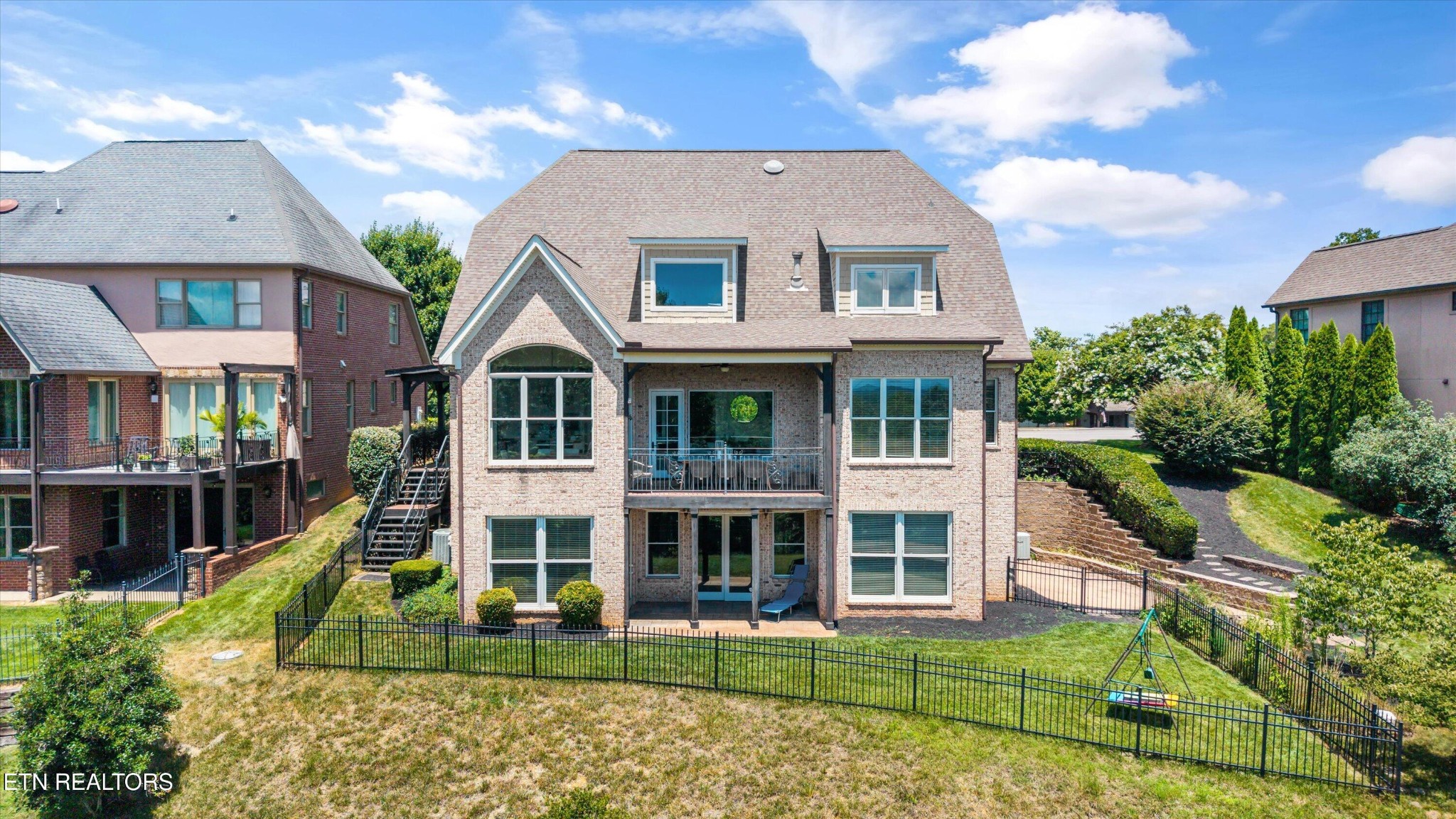 2321 Mystic Ridge Road Knoxville, TN 37922 - Photo 6 of 49 Gallery Image 6