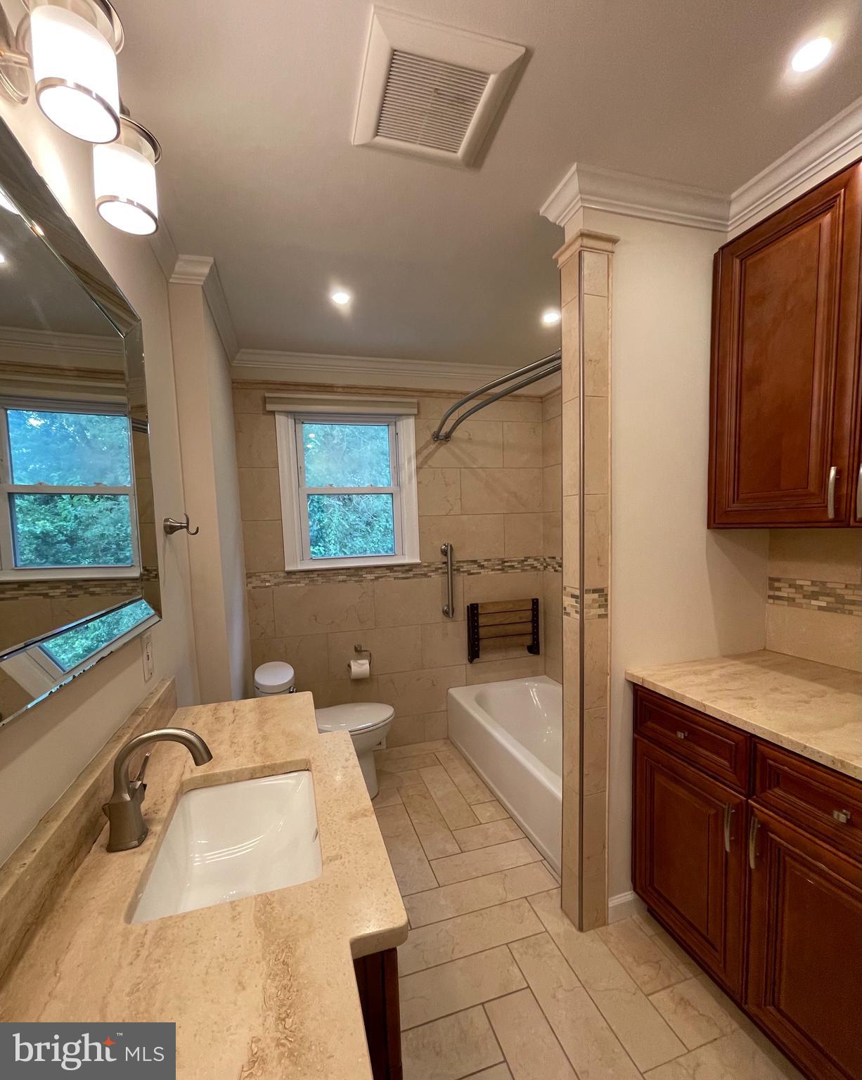 134 Valleybrook Road East Cherry Hill, NJ 08034 - Photo 11 of 14 Gallery Image 11