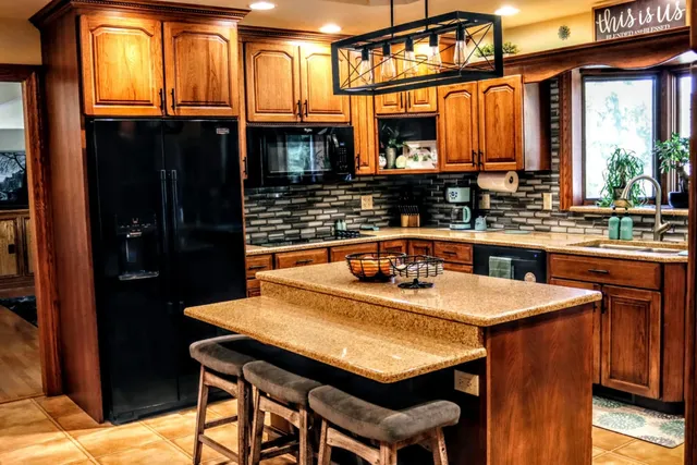 $412,500 | 12 Warren Drive, Mazon, IL 60444