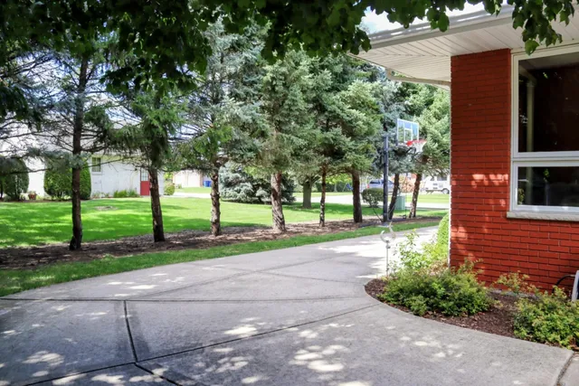 $412,500 | 12 Warren Drive, Mazon, IL 60444