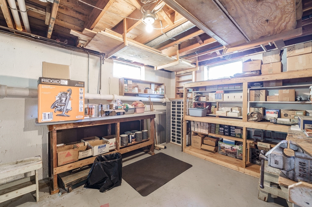 24 Higgins Street Springfield, MA 01108 - Photo 20 of 32