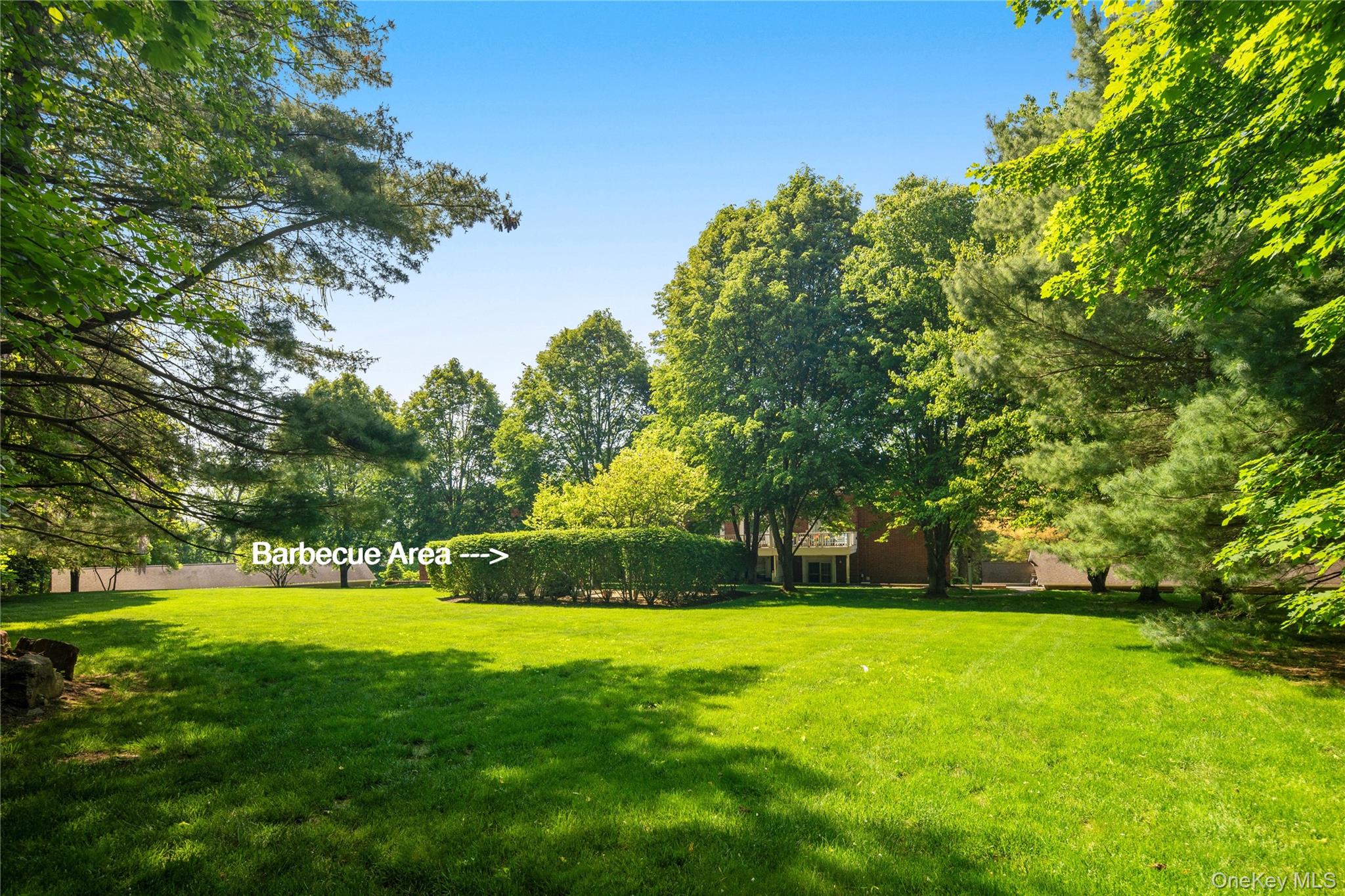 20 Whippoorwill Road East, Unit 2J Armonk, NY 10504 - Photo 22 of 27