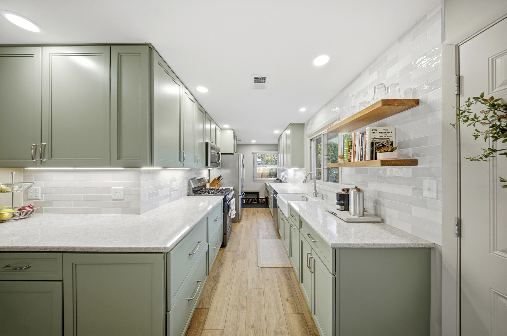 1360 Florence Drive Sycamore, IL 60178 - Photo 22 of 48 a bathroom with a sink double vanity