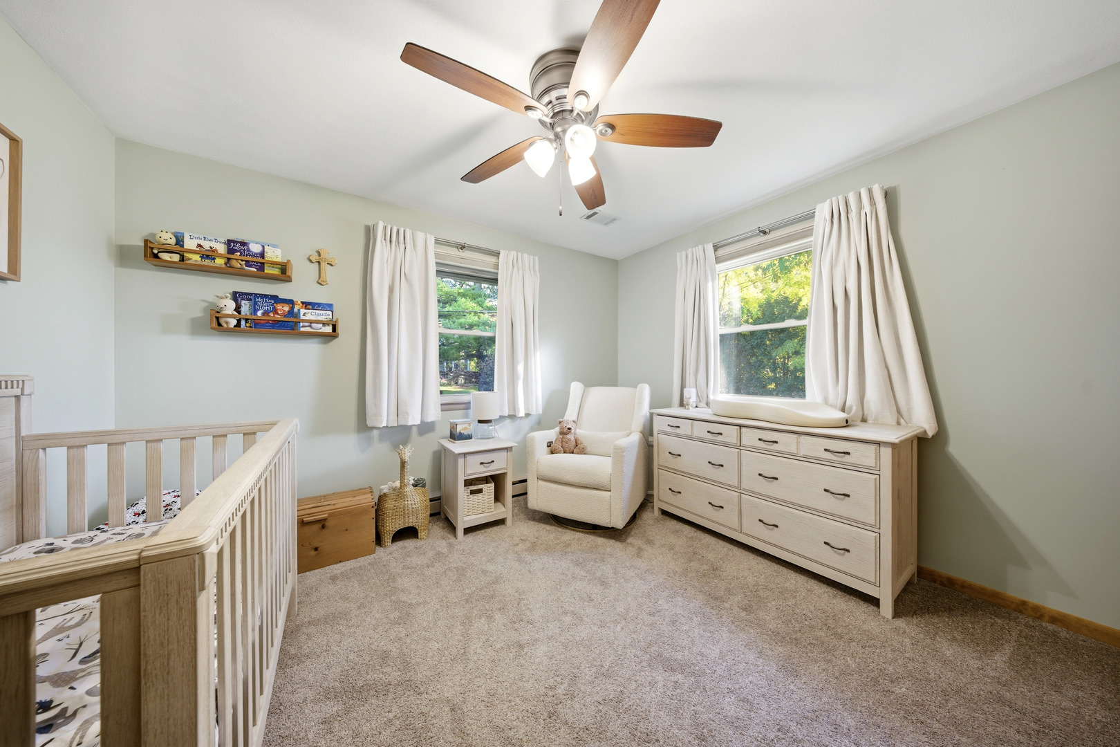 1360 Florence Drive Sycamore, IL 60178 - Photo 32 of 48 a room with furniture and windows