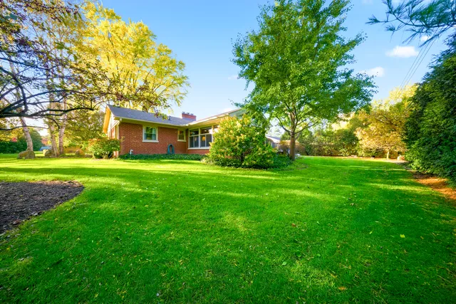 $339,000 | 1360 Florence Drive, Sycamore, IL 60178