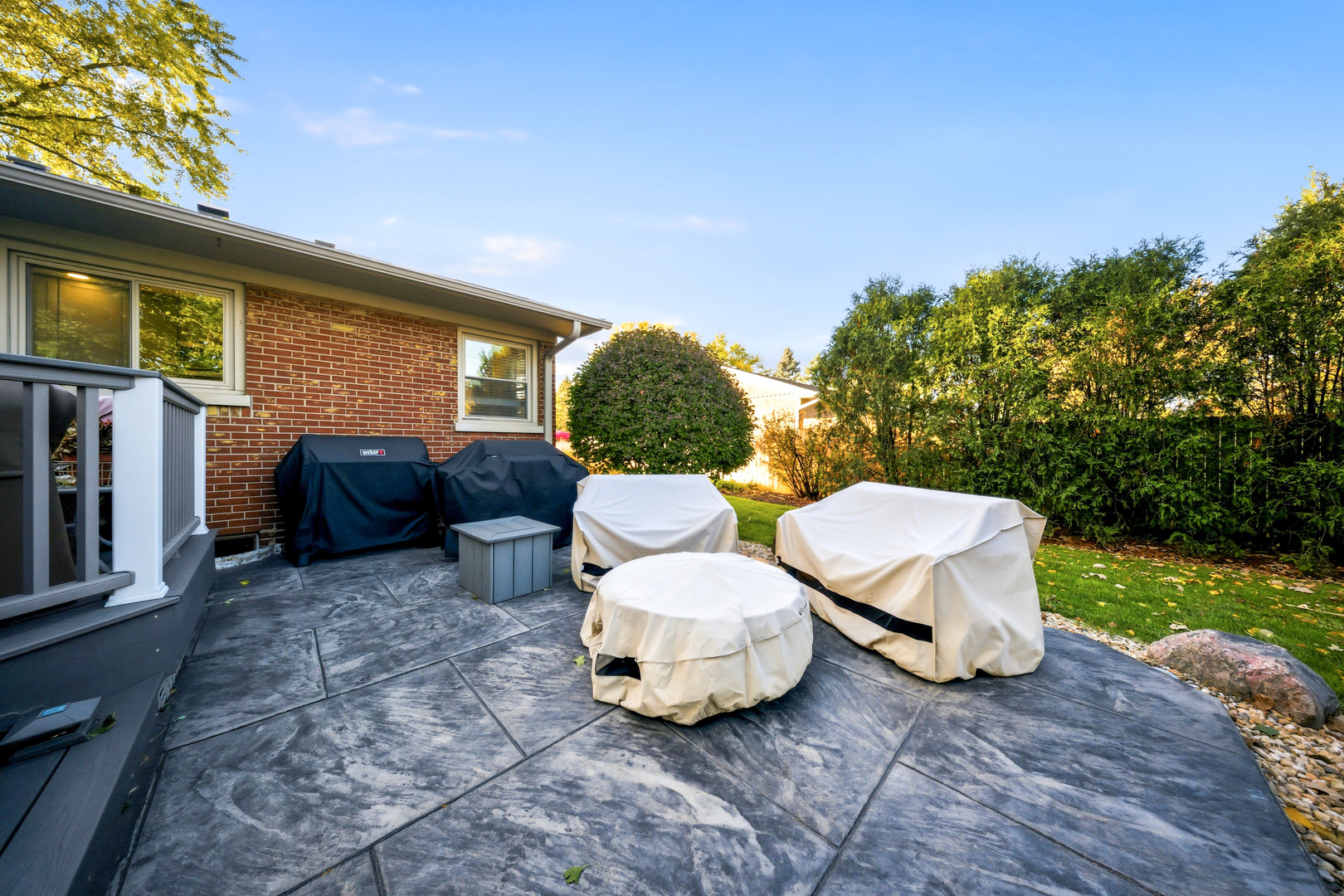 1360 Florence Drive Sycamore, IL 60178 - Photo 10 of 48 a view of outdoor space and garden