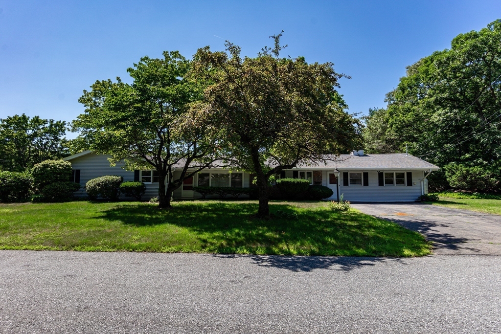 4 Craig Road Framingham, MA 01701 - Photo 3 of 41 Gallery Image 3