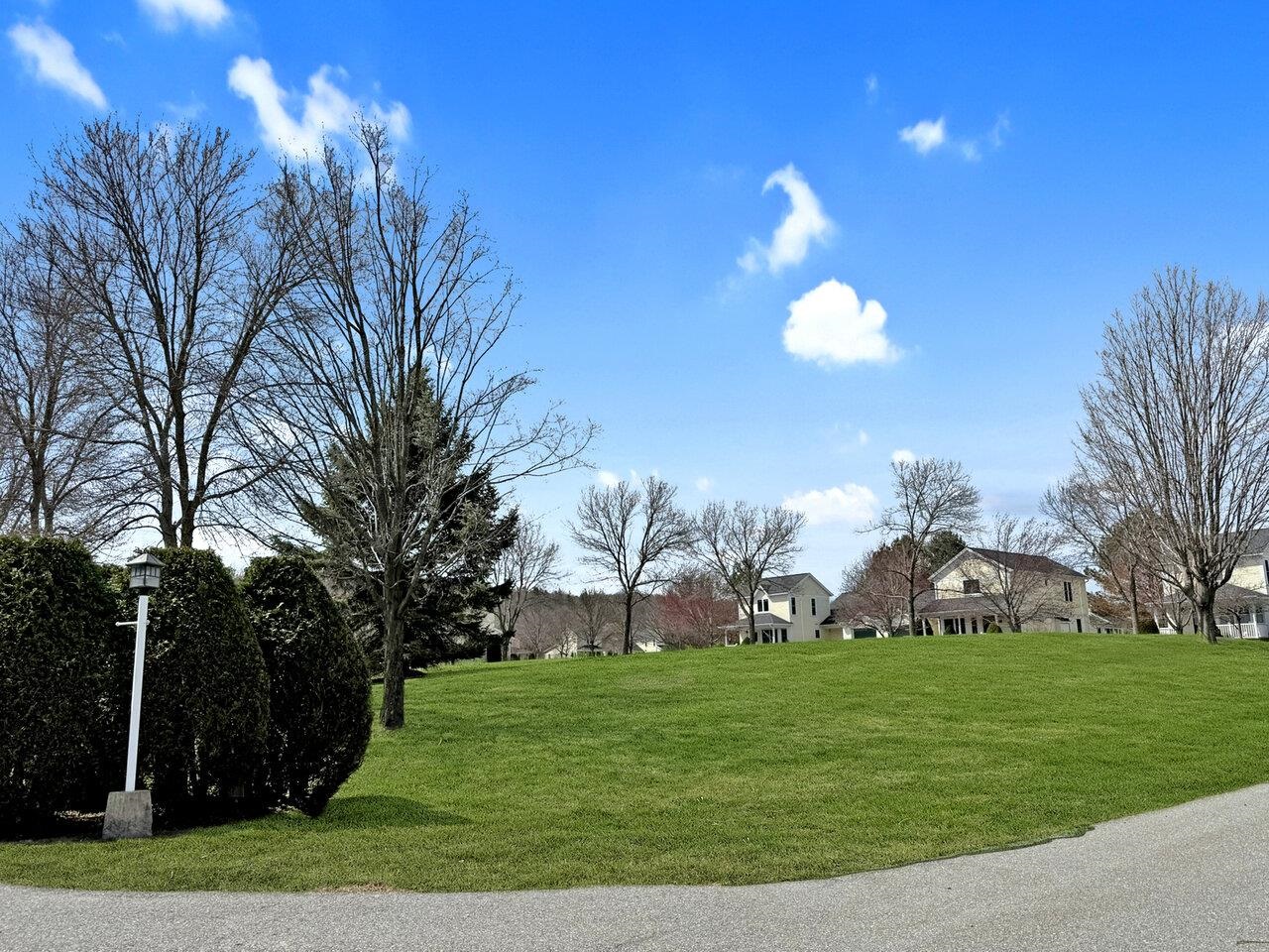 392 Commons Road Williston, VT 05495 - Photo 13 of 16