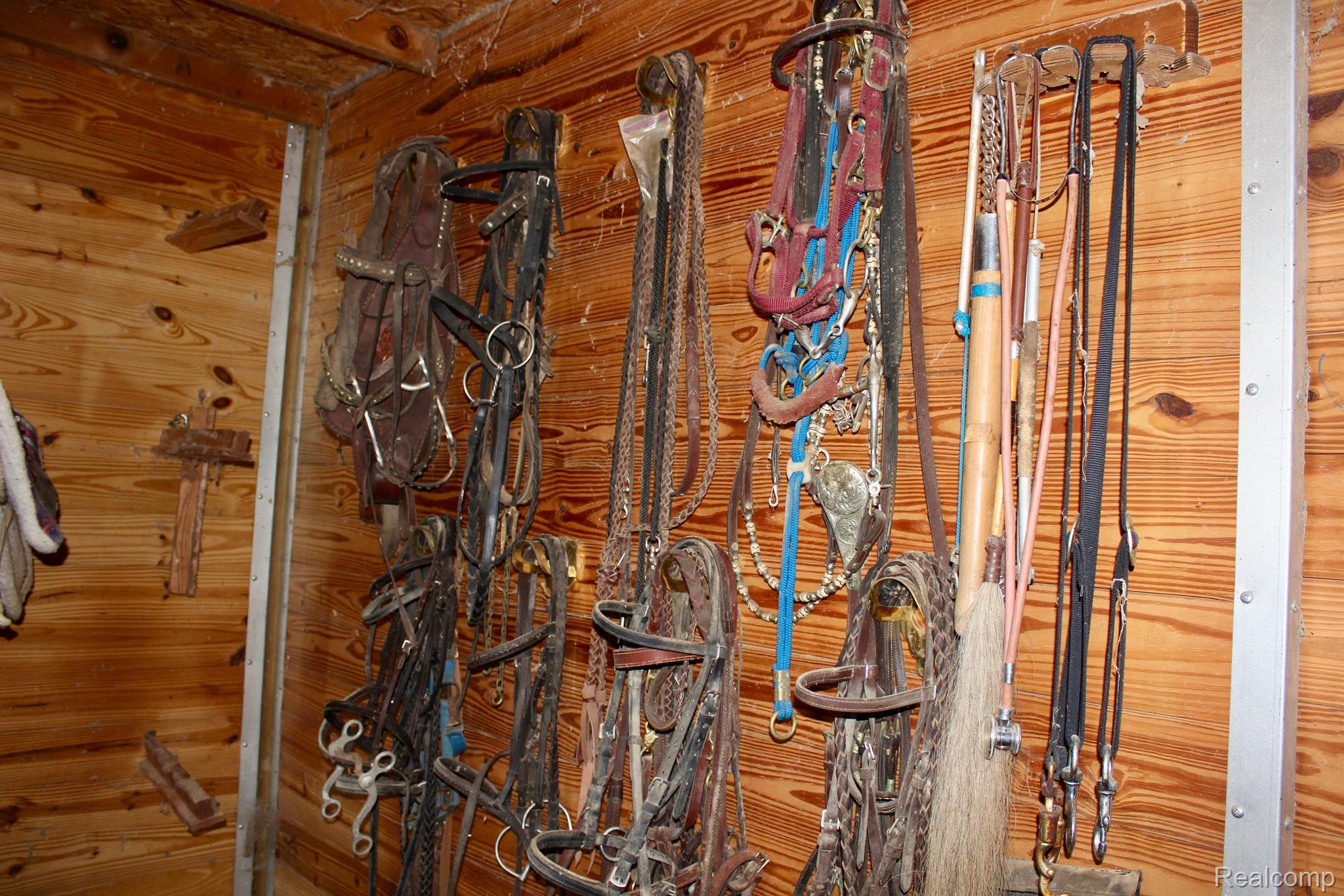 6875 Farley Road Pinckney, MI 48169 - Photo 44 of 53 Tack room