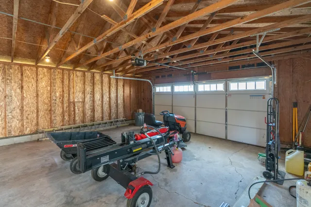 $399,900 | 6124 South 124th Avenue, Rothbury, MI 49452